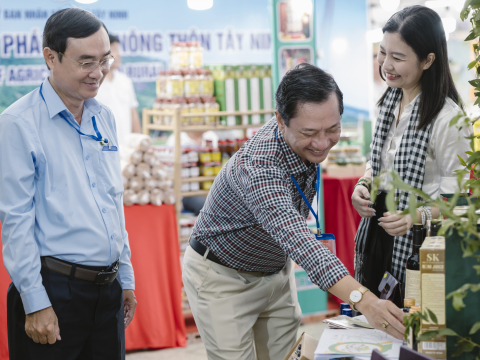  DIỄN ĐÀN KẾT NỐI SẢN PHẨM OCOP VÙNG ĐỒNG BẰNG SÔNG CỬU LONG 2024 TẠI KIÊN GIANG