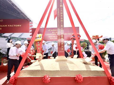 Lễ động thổ công ty Honesty Lighting Vietnam factory