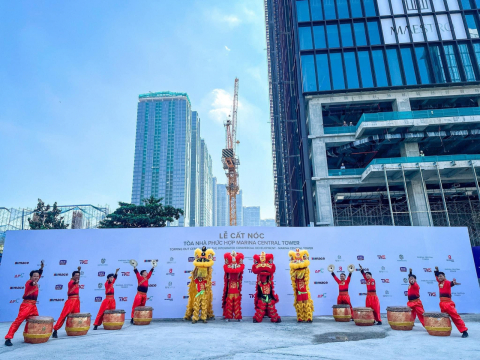 Lễ cất nóc toà nhà phức hợp Marina Central