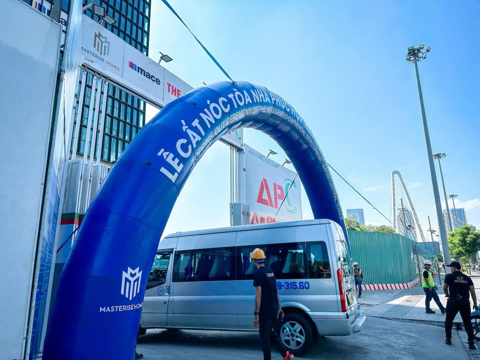 TRANG TRÍ CỔNG CHÀO NHÀ NƯỚC - QUẬN - HUYỆN