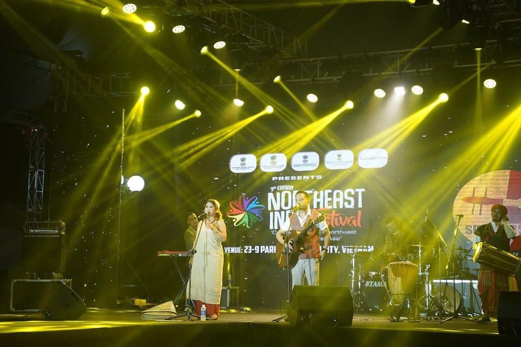 ÂM THANH ÁNH SÁNG MÀN LED MÀN SAO CHUYÊN NGHIỆP